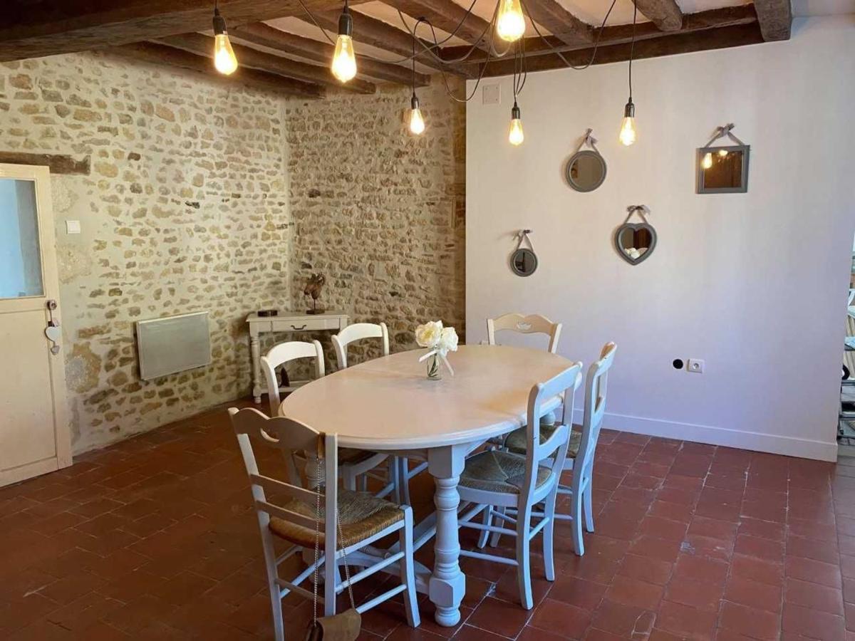 Maison De Village Avec Jardin, Parc Prive Et Box Fibre, Animaux Bienvenus, A 15 Min Du Mans - Fr-1-410-333 Mezieres-sous-Lavardin ภายนอก รูปภาพ